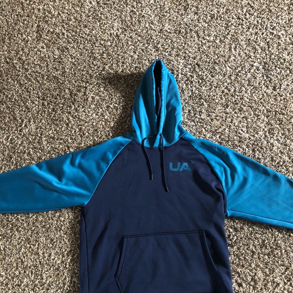 Under Armour Men’s Size large hoodies!